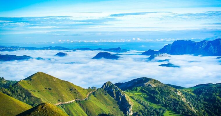 El trono de la naturaleza: Mirador de la Reina en los lagos de Covadonga.